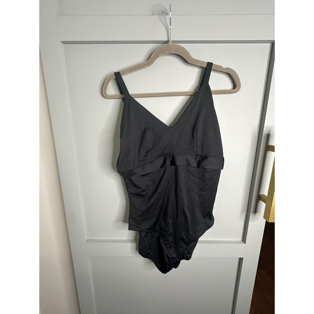 Spanx Pique Plunge One Piece Swimsuit Black Size 1X Adjustable Straps Shaping